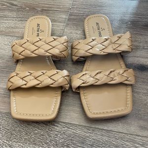 New Activ Pro Tan Braided Sandals 9-10